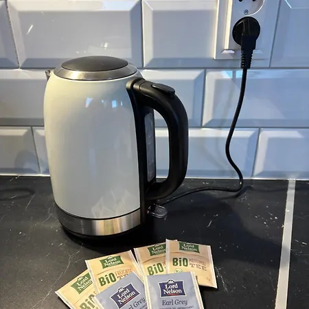 New 5 - Self Check In, With Parking アパート ブラチスラヴァ