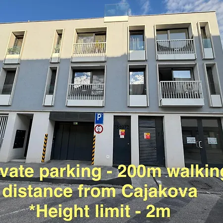 New 5 - Self Check In With Parking Included *